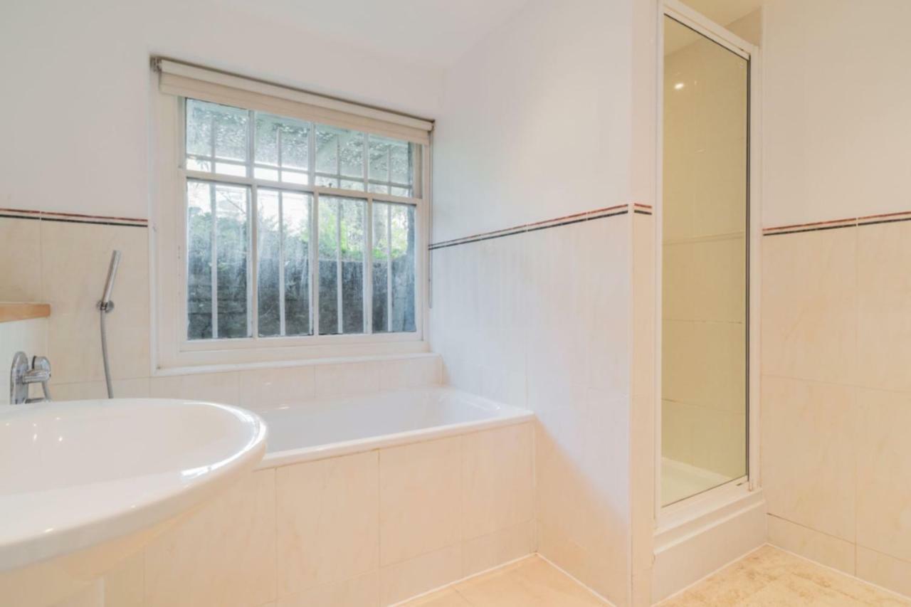 Shooters Hill Aparts London Exterior photo
