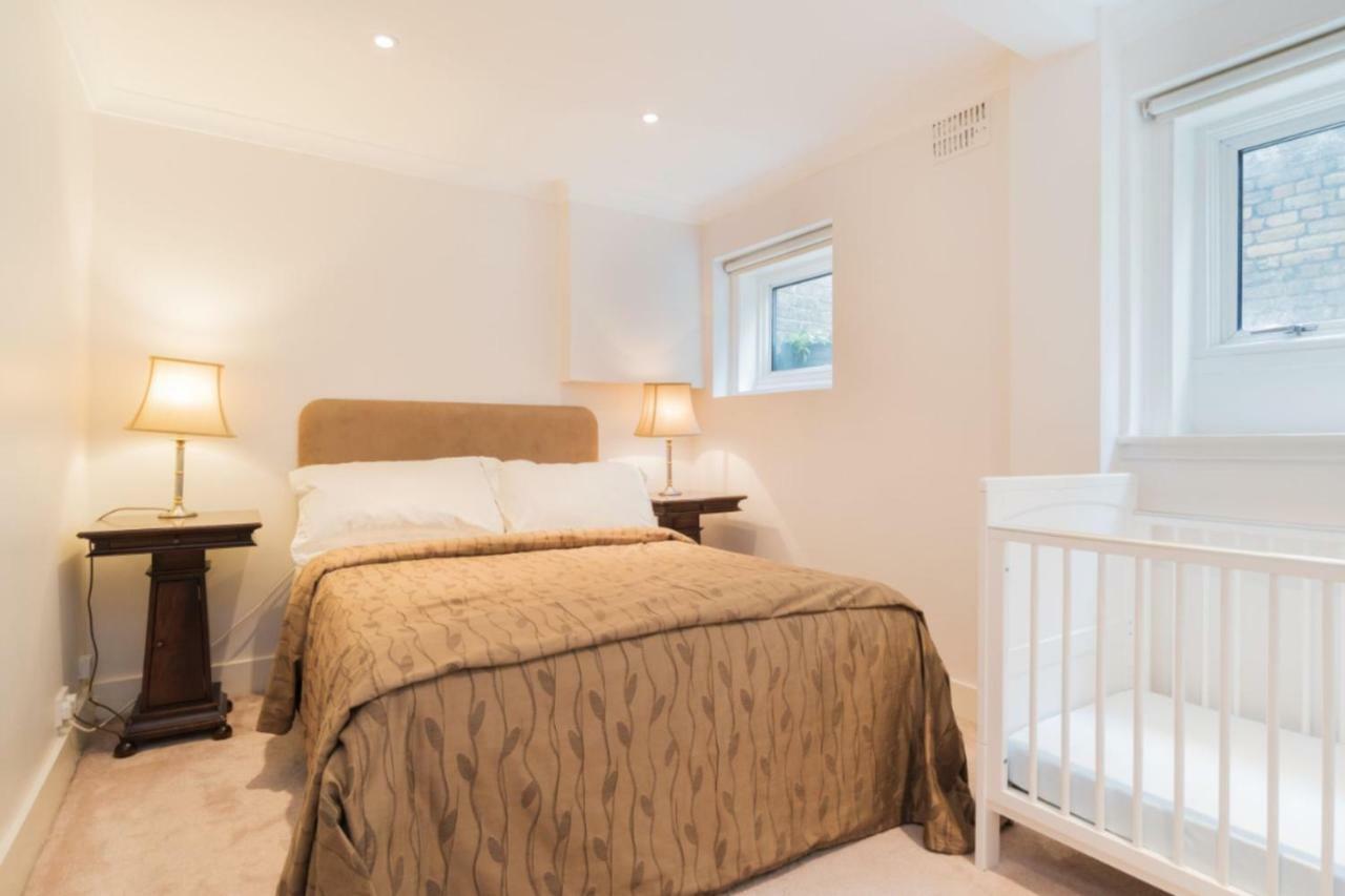 Shooters Hill Aparts London Exterior photo